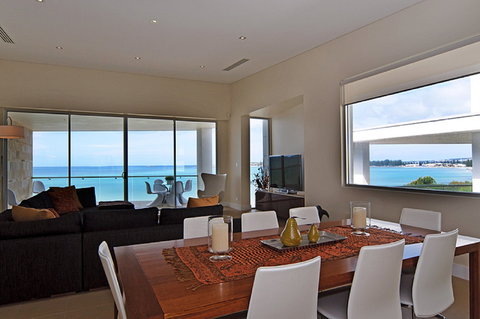 Absolute - Hayward Court, Victor Harbor - Holiday Cairns 1