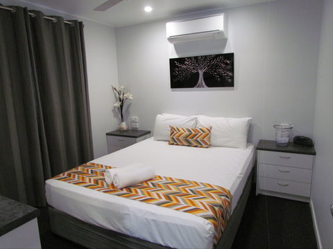 Alex Beach Cabins And Tourist Park - Holiday Cairns 2