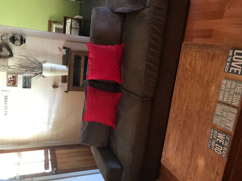 Anderl's Beach Cottage - Holiday Cairns 1