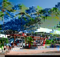 Base Airlie Beach Resort - Holiday Cairns