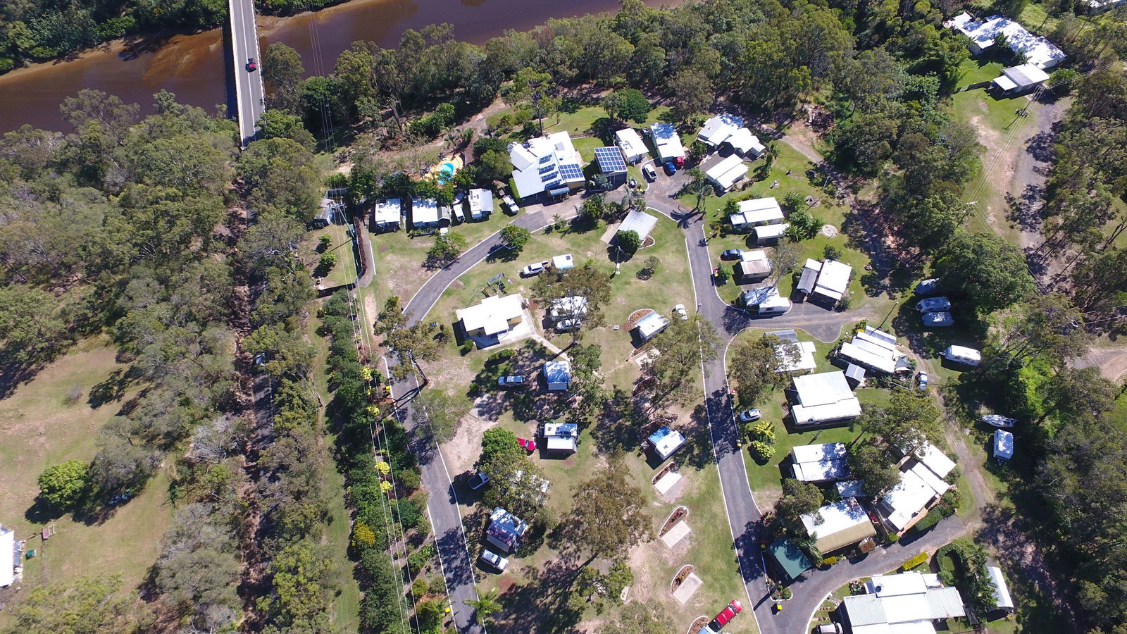 Burrum Town QLD Holiday Cairns