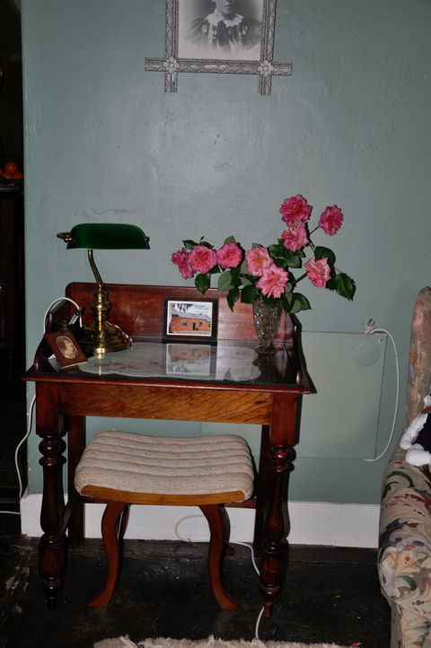 Emma Tiver Heritage Cottage - Holiday Cairns 1