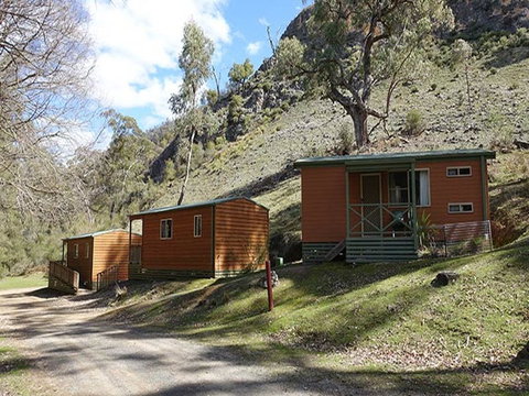 Grove Creek Cabins - Holiday Cairns 0