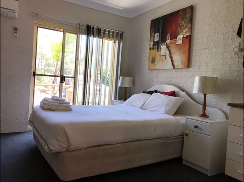 Mollymook Paradise Haven Apartment Motel - Holiday Cairns 1