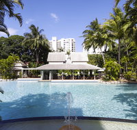 Novotel Cairns Oasis Resort - Holiday Cairns