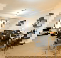 Regal Apartments - Holiday Cairns