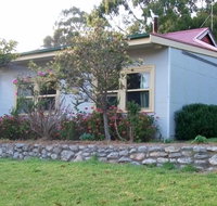 Stone Walls - Holiday Cairns