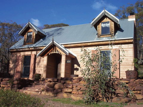 Table Top Mountain Cottages - Holiday Cairns 0