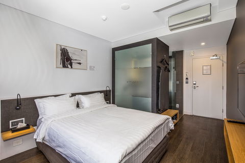 The Kingsford Brisbane Airport Hotel - Holiday Cairns 1