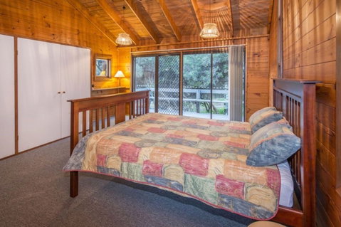 Yallingup Beach House - Holiday Cairns 1