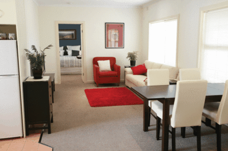 Off Mountain Accommodation - Holiday Cairns