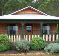 Karri Valley Chalets - Holiday Cairns