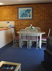 Almare Tourist Motel - Holiday Cairns 3