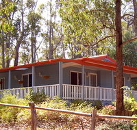 Tortoiseshell Farm - Holiday Cairns