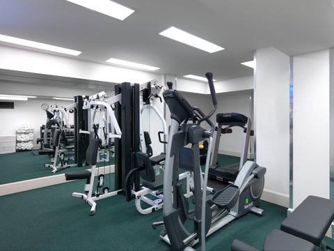 Adina Apartment Hotel Adelaide Treasury - Holiday Cairns 1