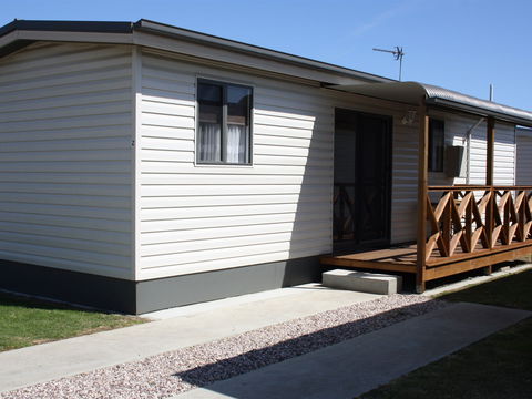 Bay View Holiday Village - Holiday Cairns 2