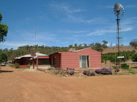 Bindoon's Windmill Farm - Holiday Cairns 0