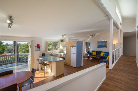 Breeze In Mollymook Beach - Holiday Cairns 0