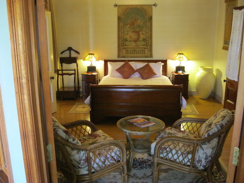 Classique Bed And Breakfast - Holiday Cairns 0