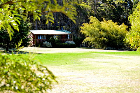 Diamond Forest Farm Stay - Holiday Cairns 0