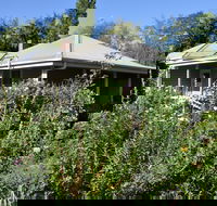 Honeysuckle Cottage - Holiday Cairns