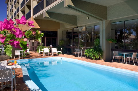 Ibis Styles Kalgoorlie - Holiday Cairns 0