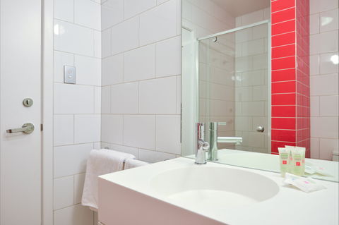 Ibis Styles Kalgoorlie - Holiday Cairns 2