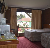 Mount Barker Valley Views Motel and Chalets - Holiday Cairns