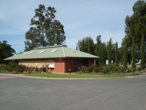 Port Pirie Beach Caravan Park - Holiday Cairns 2
