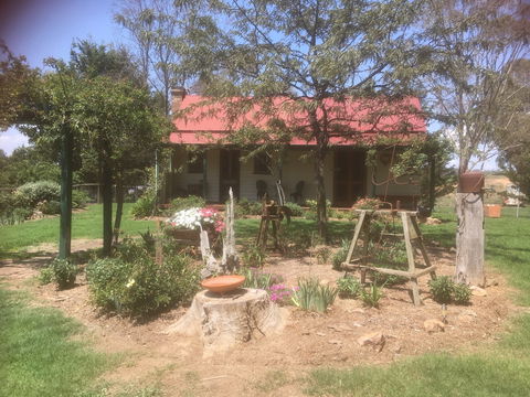 Red Hill Cottage - Holiday Cairns 2