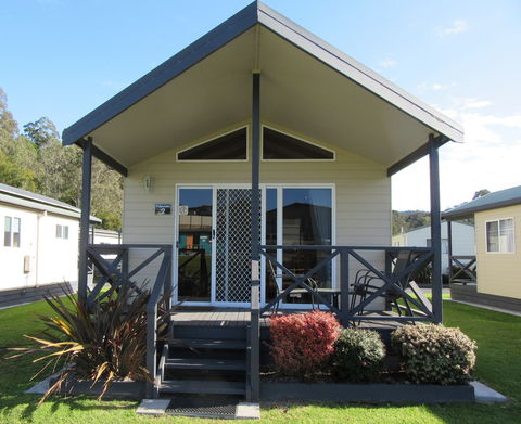 Sapphire Valley Caravan Park - Holiday Cairns 1