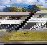 Seaview Getaway  Dunbogan - Holiday Cairns