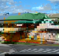 Settlers Arms Hotel - Holiday Cairns