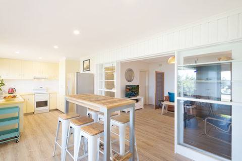 Tathra Beach Break - Holiday Cairns 1