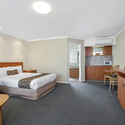 Thunderbird Motel - Holiday Cairns 1