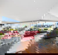 Tides Apartments Port Fairy - Holiday Cairns