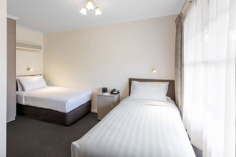 Best Western Olde Maritime - Holiday Cairns 1