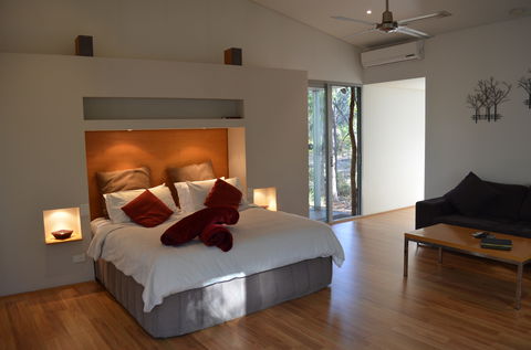 Hidden Valley Forest Retreat - Holiday Cairns 2