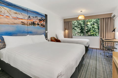 Mercure Launceston - Holiday Cairns 2
