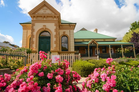 Rosebank Guesthouse And Gallery - Holiday Cairns 0