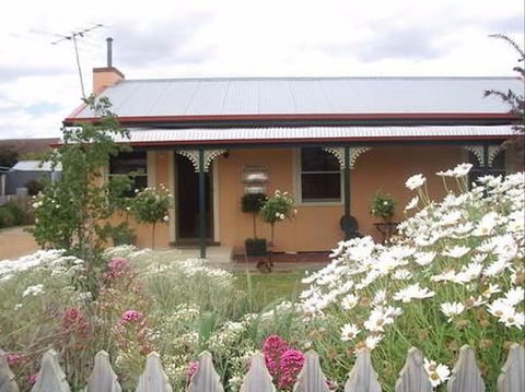 Ruby's Cottage - Holiday Cairns 0