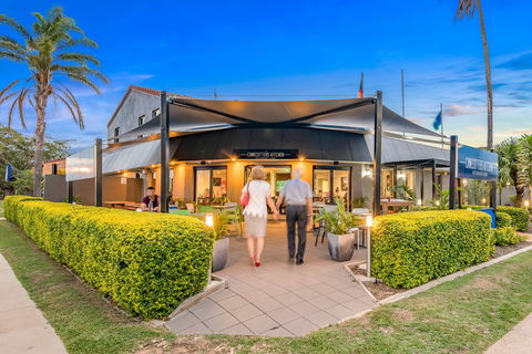 Sugar Country Motor Inn - Holiday Cairns 1