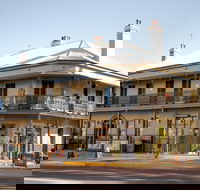 The Family Hotel Maitland - Holiday Cairns