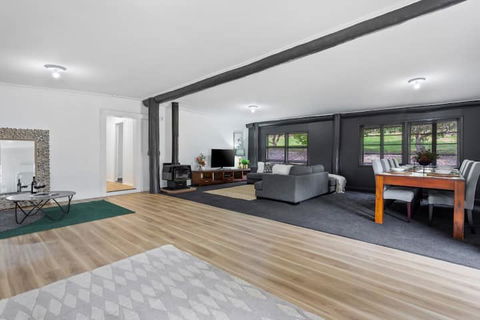 Sunshine Coast Farm Stay  - Holiday Cairns 2