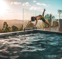 The Eagles Nest Accommodation Scenic Rim, QLD - Holiday Cairns