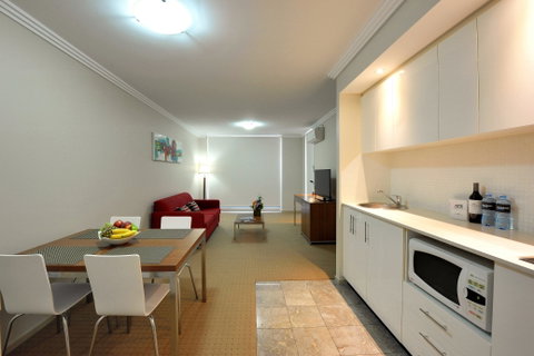 APX Darling Harbour - Holiday Cairns 2