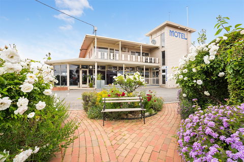 Best Westlander Motel - Holiday Cairns 0