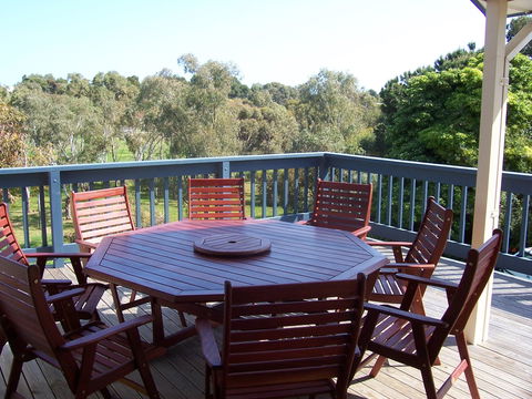 Century 21 SouthCoast: All Decked Out - Holiday Cairns 0