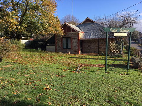 Croll Cottage - Holiday Cairns 0