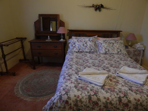 Croll Cottage - Holiday Cairns 2